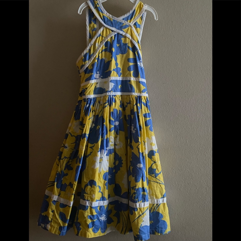 Girl’s dress